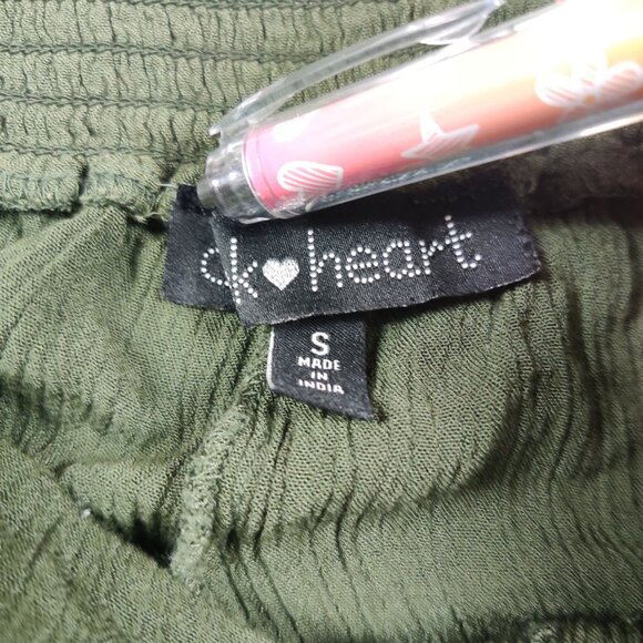 Derek Heart Small Green Ruffle Hem Shorts Waist Tie Belt Casual Boho Summer Chic - Picture 6 of 8